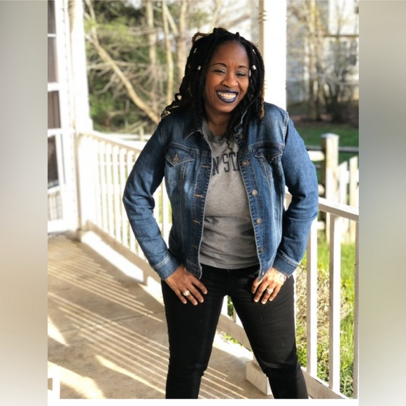 Sharing Show TODAY 7:30pm EST 14 SEPTEMBER come early on time to get the deals. - Picture 2 of 5